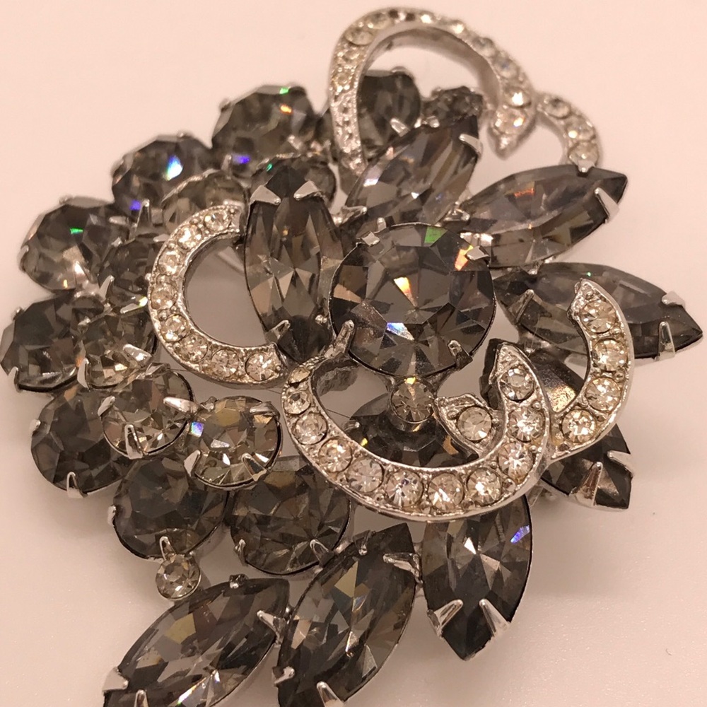 Vintage Weise Smokey Rhinestone Clear glass brooch